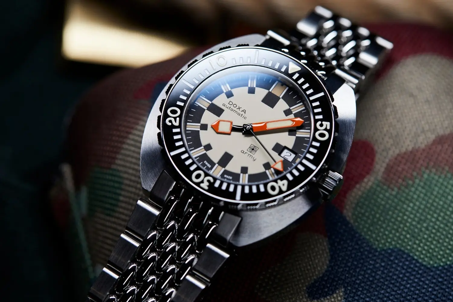 Doxa Army. Zegarek będący hołdem dla elitarnej jednostki Swiss Army Divers