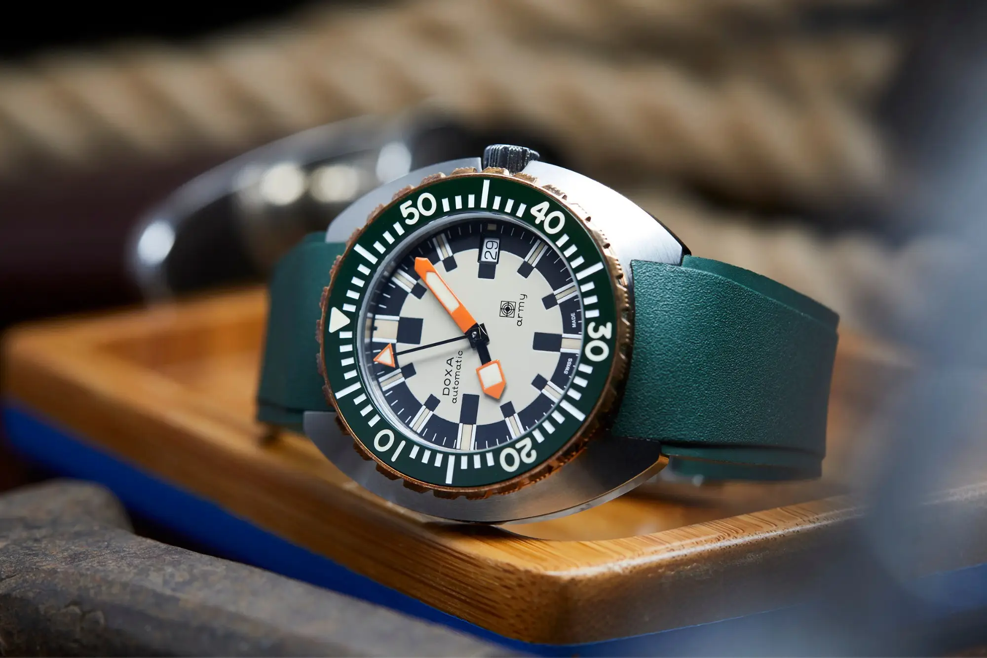 Doxa Army. Zegarek będący hołdem dla elitarnej jednostki Swiss Army Divers