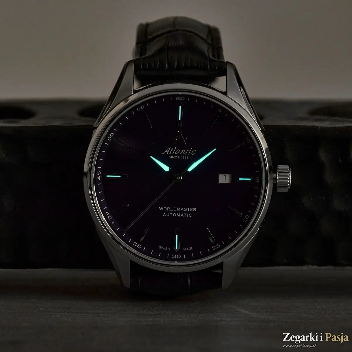 Recenzja: Atlantic Worldmaster 1888 Automatic Blue Leather. Klasyka w nowoczesnym wydaniu