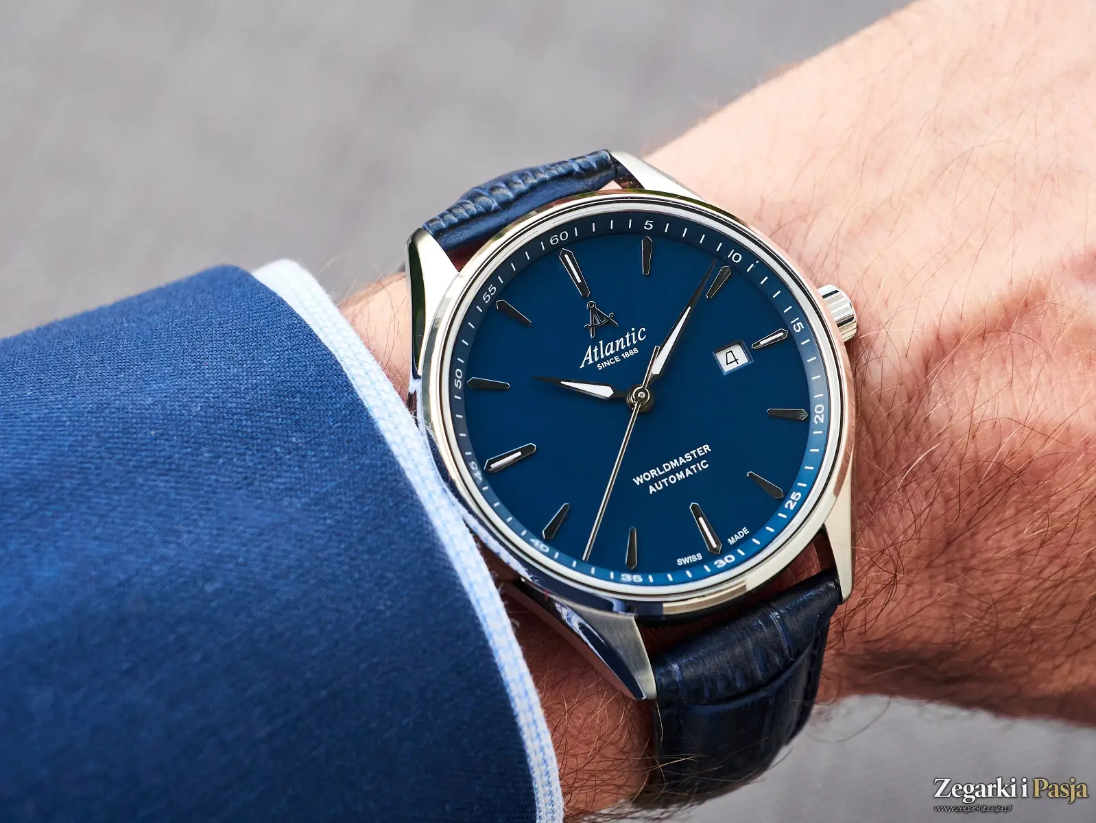 Recenzja: Atlantic Worldmaster 1888 Automatic Blue Leather. Klasyka w nowoczesnym wydaniu