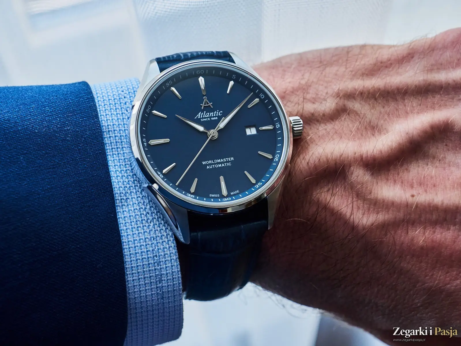 Recenzja: Atlantic Worldmaster 1888 Automatic Blue Leather. Klasyka w nowoczesnym wydaniu