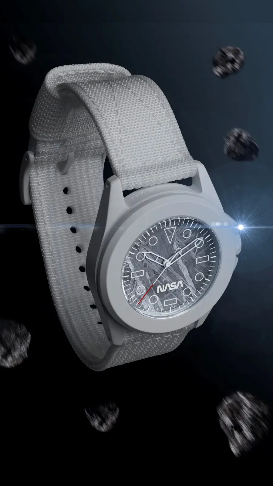 UNIMATIC x Massena LAB Modello Quattro U4S-T-SPW. Fragment kosmosu na nadgarstku