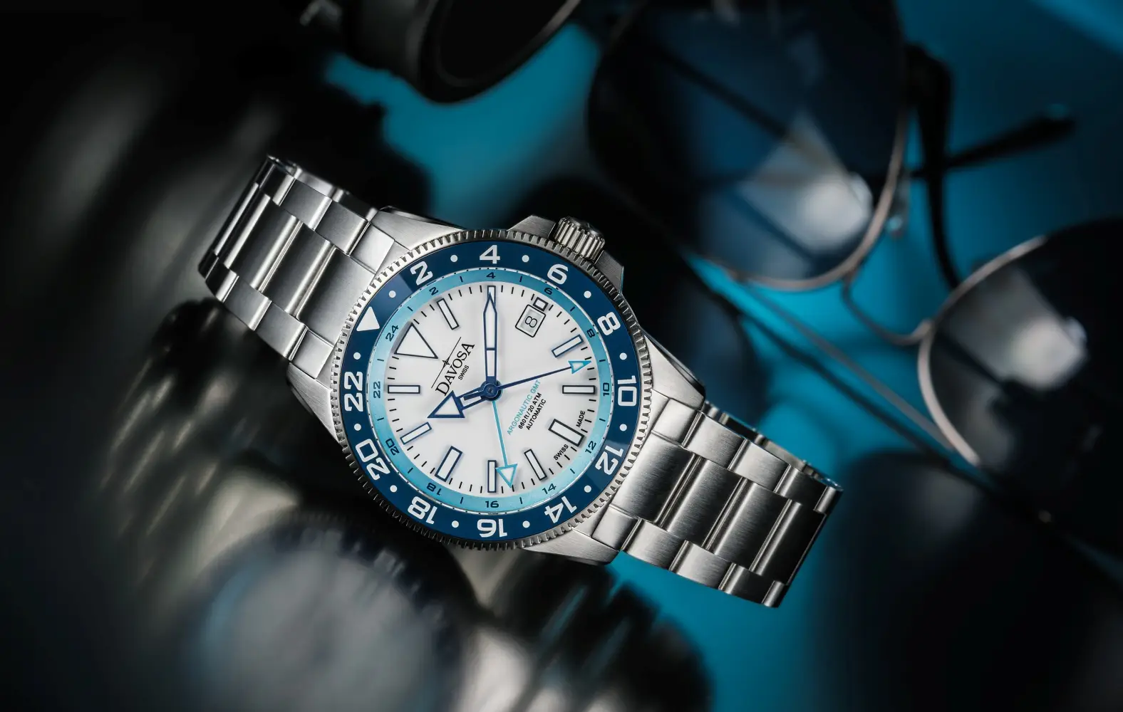 “Nurek” z funkcją GMT. Davosa Argonautic World Traveller