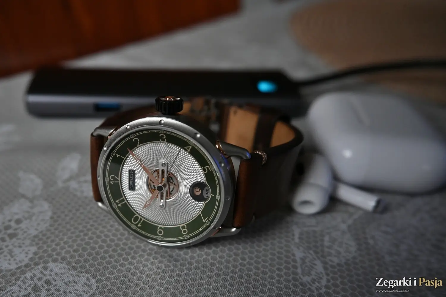 Recenzja: Timeless HMS 003. Charakterystyczny i rozpoznawalny na pierwszy rzut oka