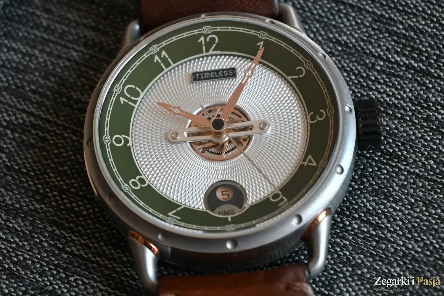 Recenzja: Timeless HMS 003. Charakterystyczny i rozpoznawalny na pierwszy rzut oka