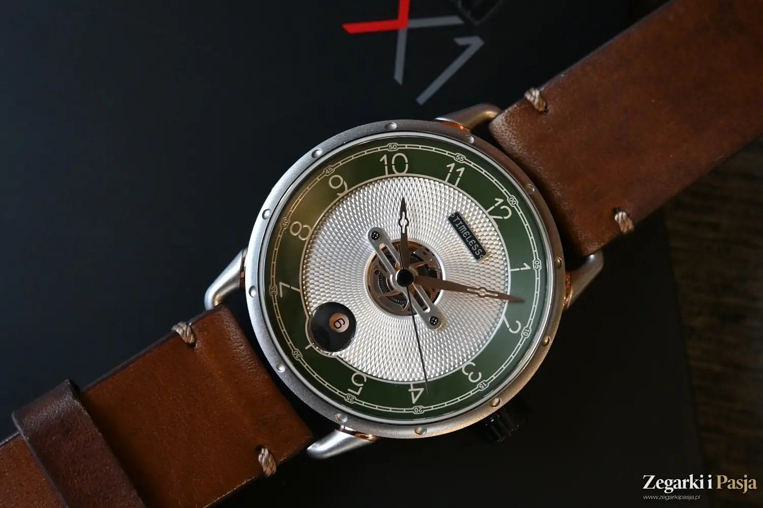 Recenzja: Timeless HMS 003. Charakterystyczny i rozpoznawalny na pierwszy rzut oka