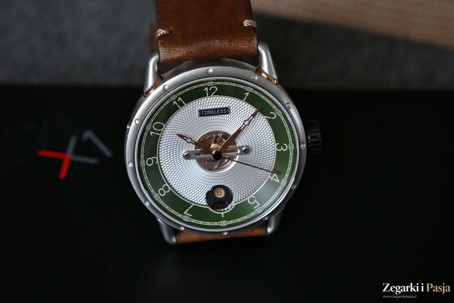 Recenzja: Timeless HMS 003. Charakterystyczny i rozpoznawalny na pierwszy rzut oka