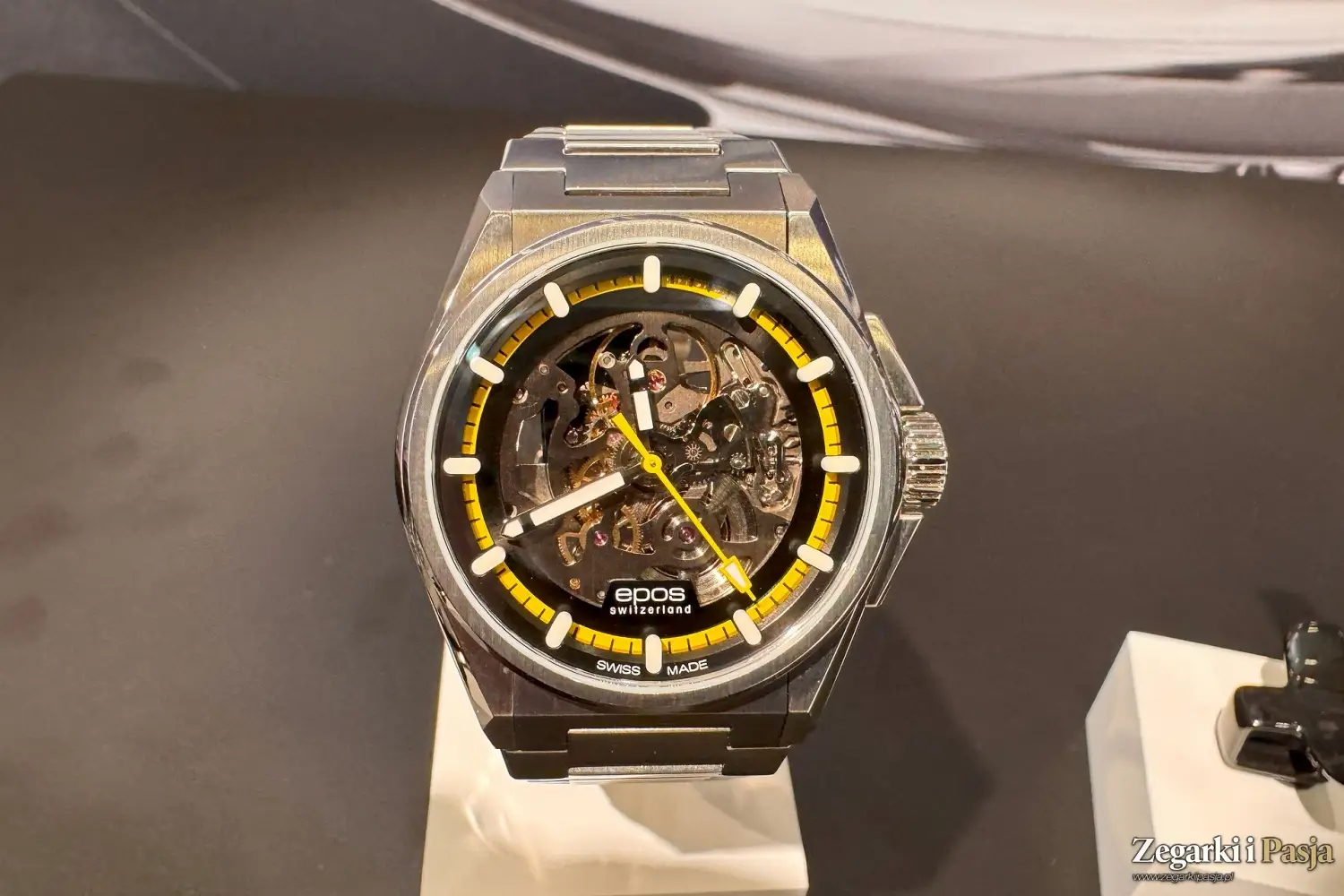 Zegarek szkieletowany w nowoczesnym stylu. Epos 3505 Skeleton Automatic