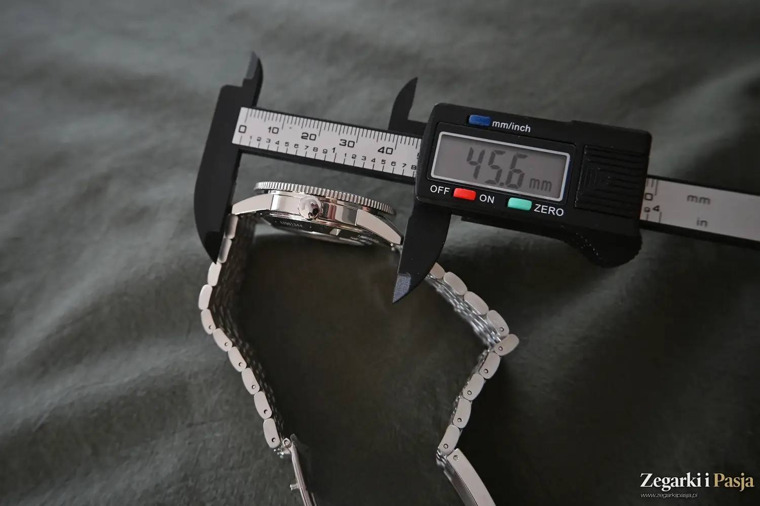 Recenzja: Rado Captain Cook x Tennis Limited Edition. Zegarek dla fanów tenisa