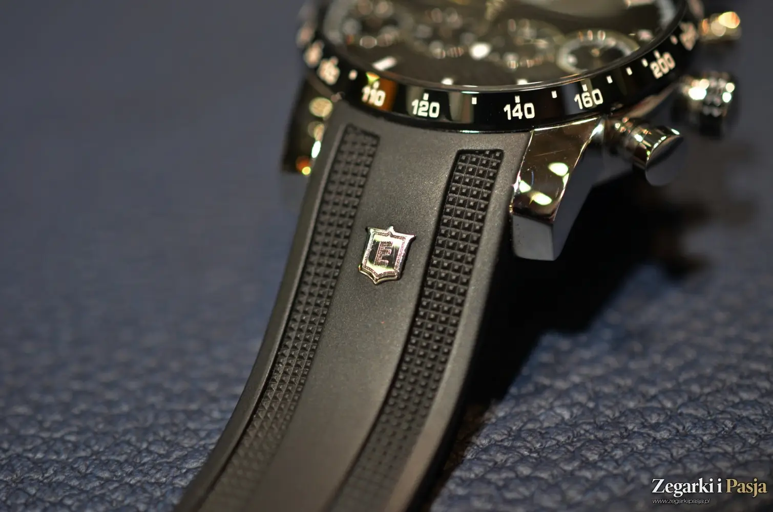 Chronografy i zegarki nurkowe idealnie charakteryzujące kolekcję Eberhard & Co.