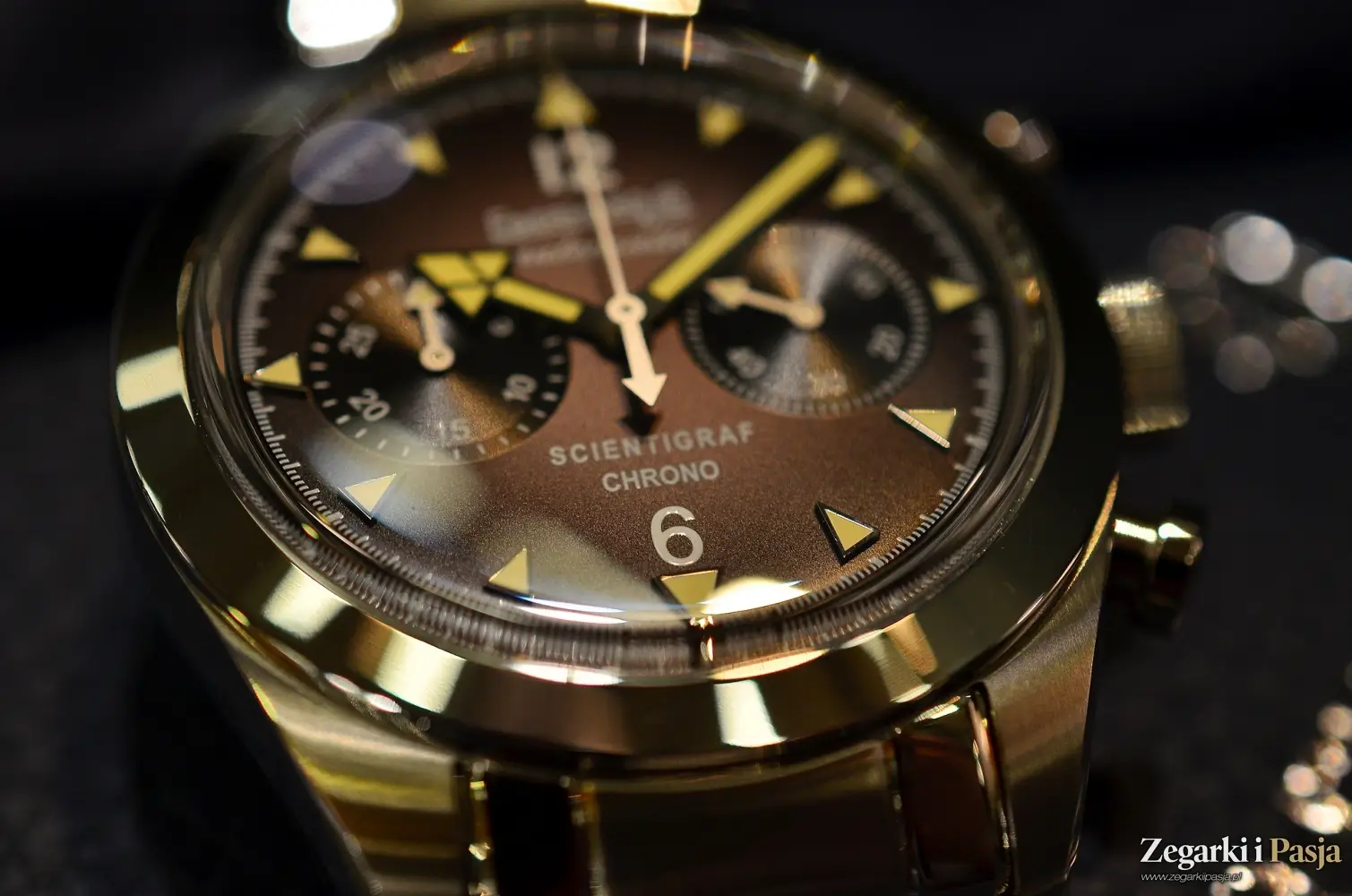 Chronografy i zegarki nurkowe idealnie charakteryzujące kolekcję Eberhard & Co.