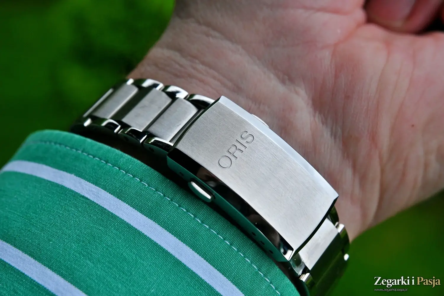 Recenzja: Oris Aquis Date Taste of Summer 43,5 mm