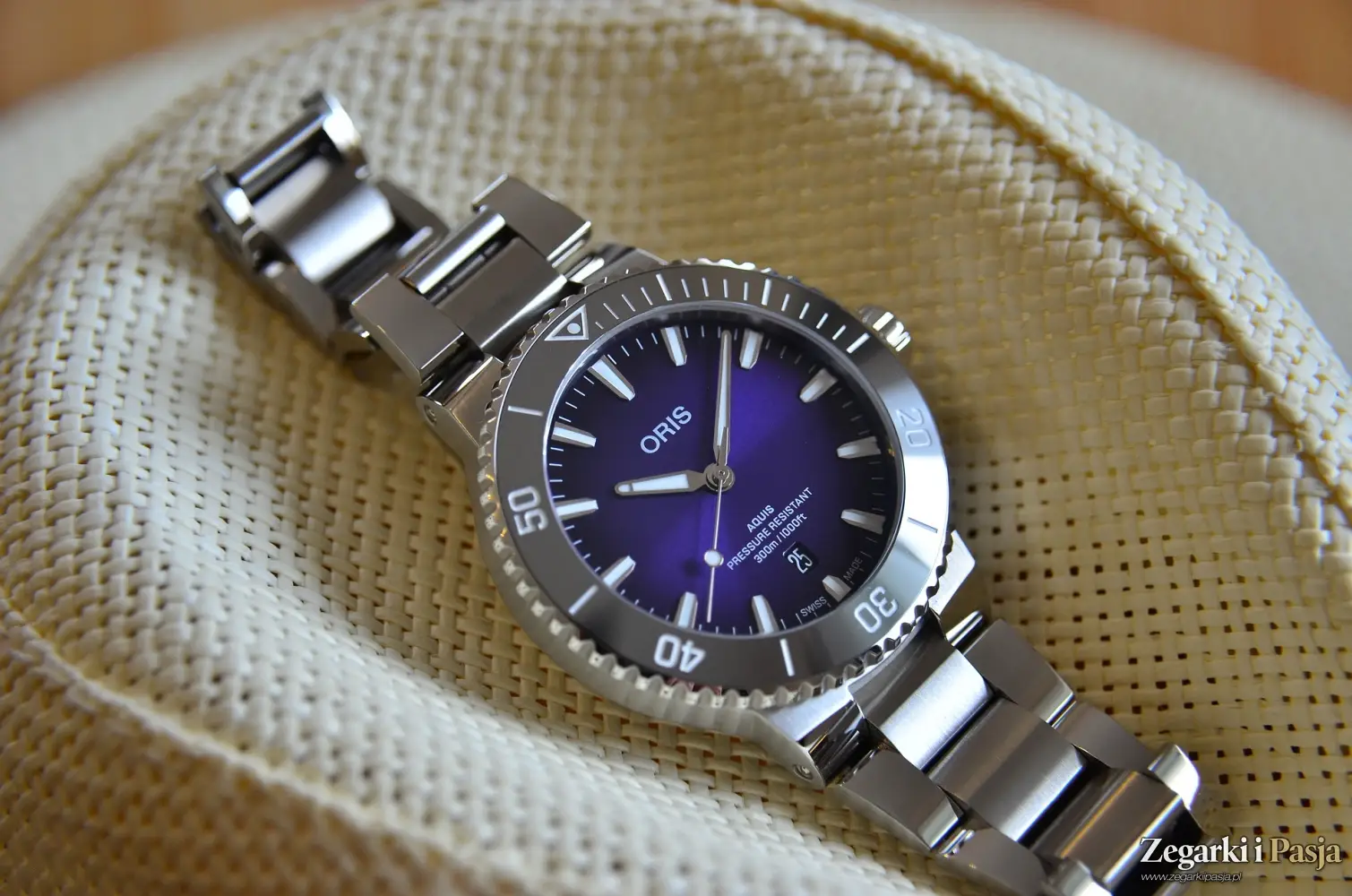 Recenzja: Oris Aquis Date Taste of Summer 43,5 mm