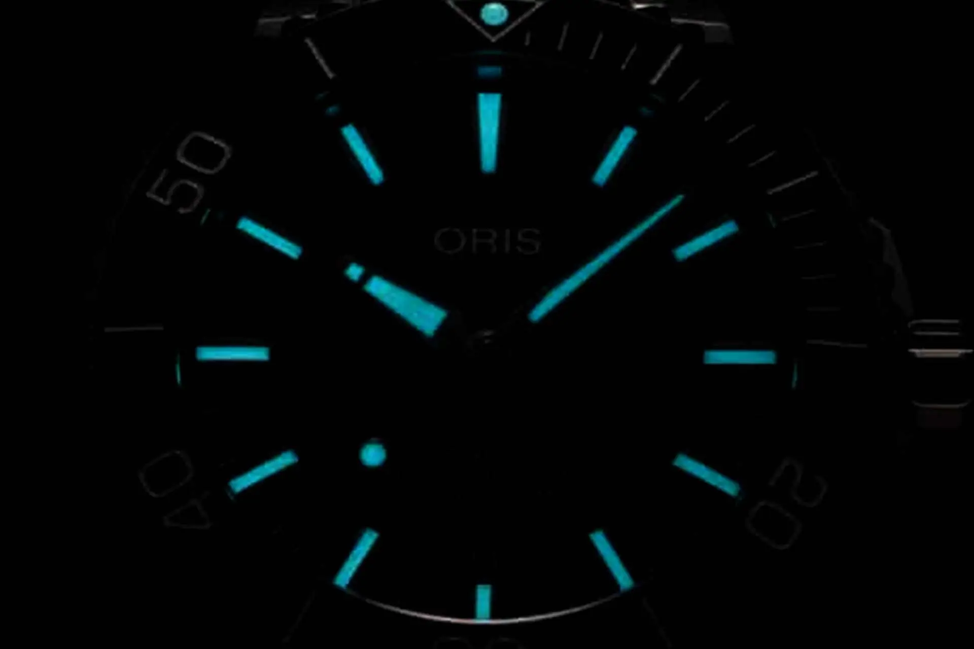 Recenzja: Oris Aquis Date Taste of Summer 43,5 mm