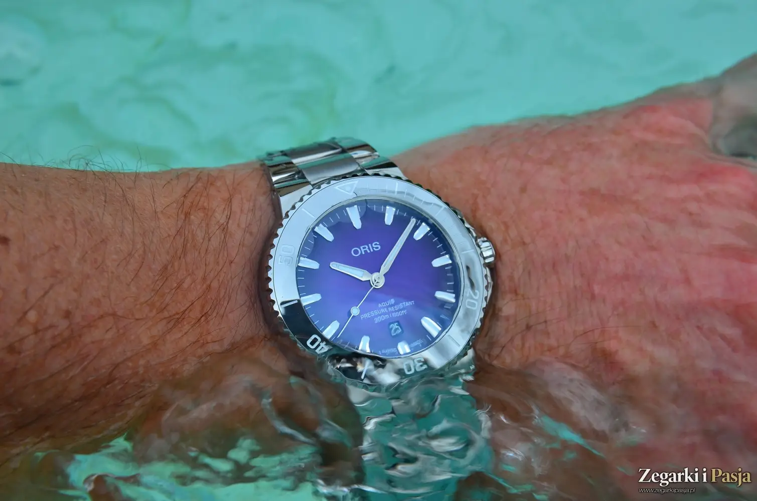 Recenzja: Oris Aquis Date Taste of Summer 43,5 mm