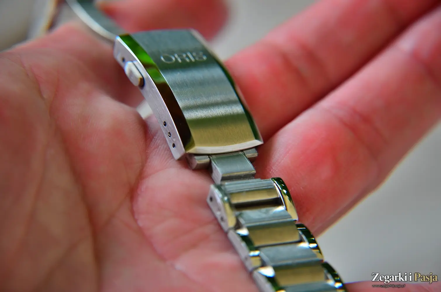 Recenzja: Oris Aquis Date Taste of Summer 43,5 mm