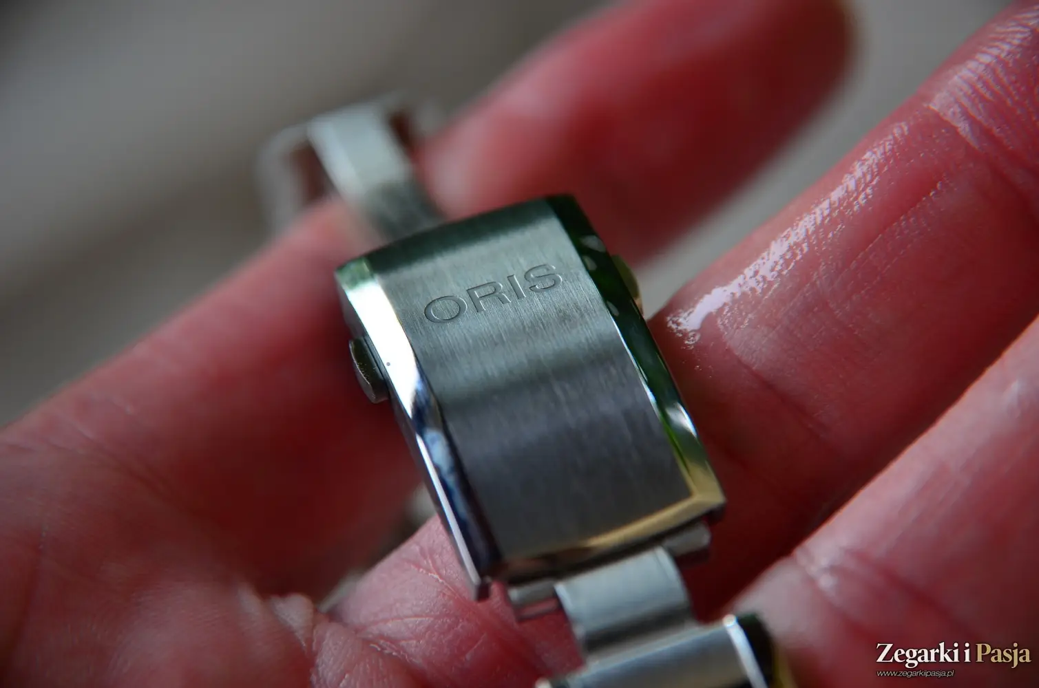 Recenzja: Oris Aquis Date Taste of Summer 43,5 mm