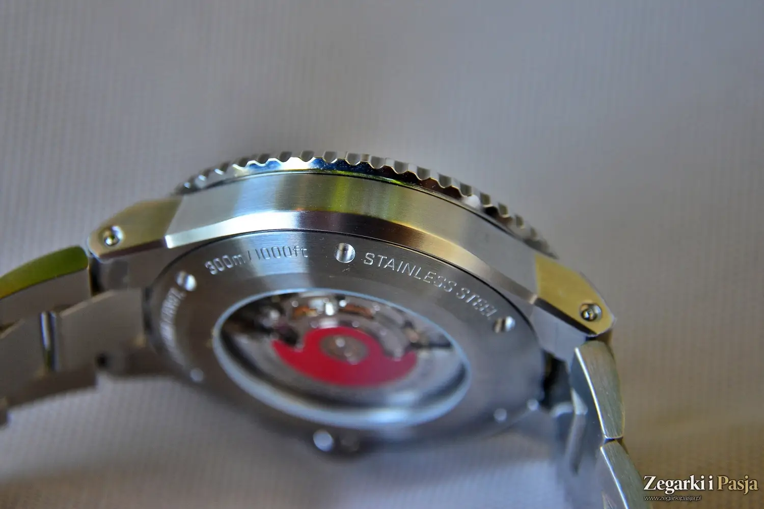 Recenzja: Oris Aquis Date Taste of Summer 43,5 mm