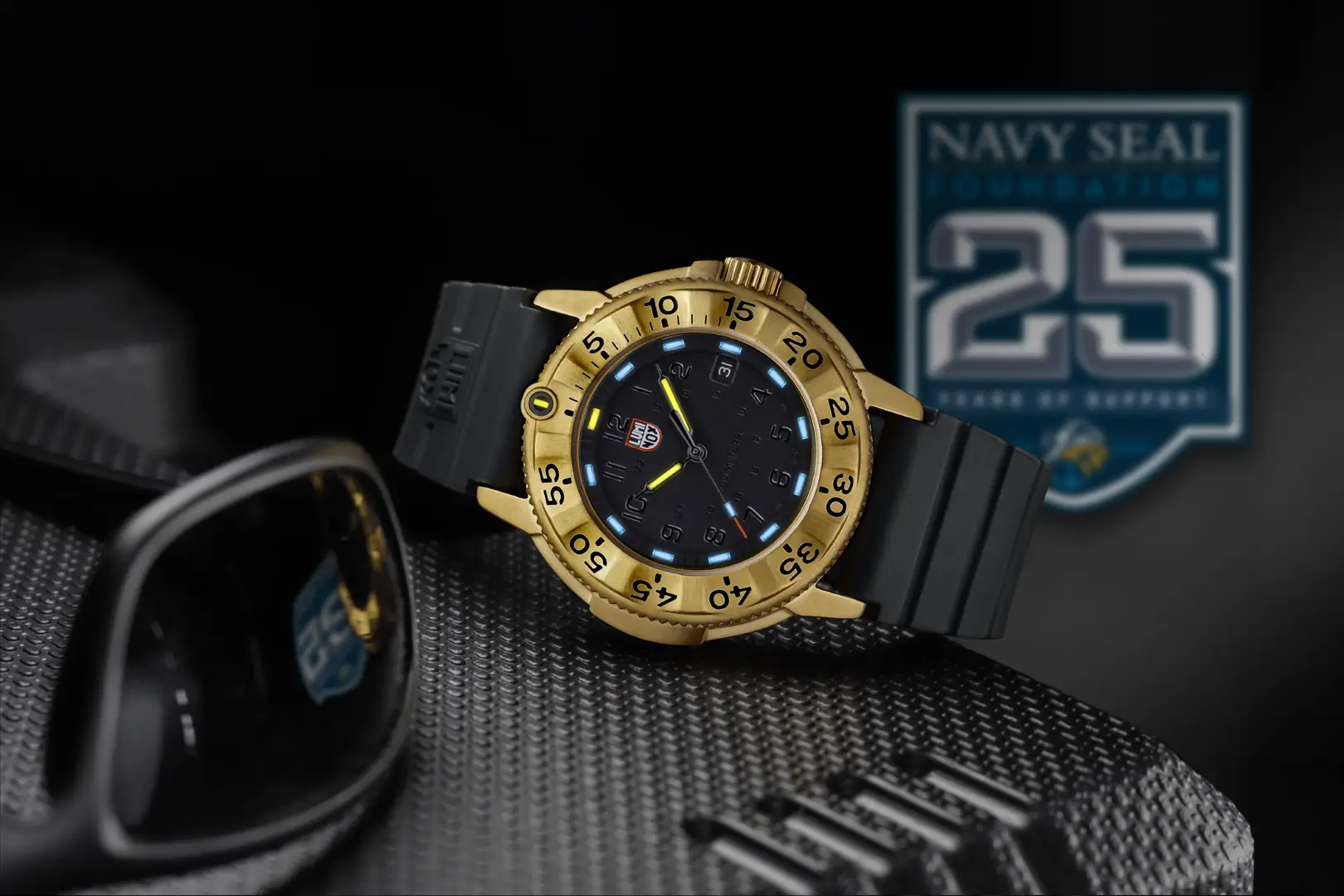 Luminox Navy SEAL Foundation 3220 Series Gold Color Edition XS.3221.NSF