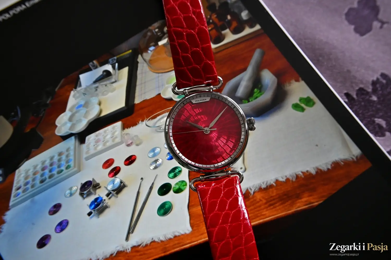 Recenzja: Polpora Emalie. Polski pokaz rzemieślniczego i zegarmistrzowskiego kunsztu