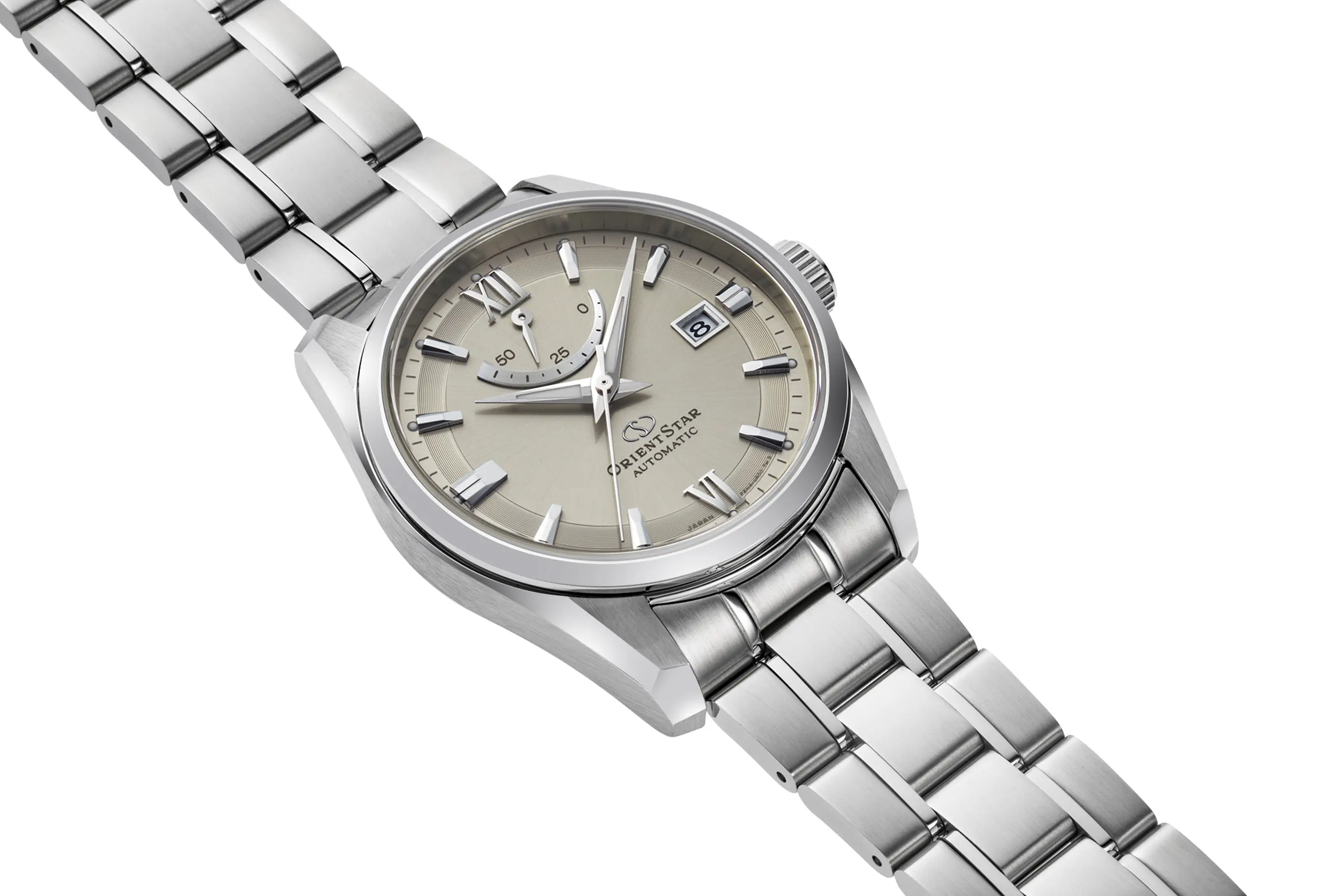 Orient Star Contemporary Date i Layered Skeleton. Kolory i wskazanie rezerwy chodu