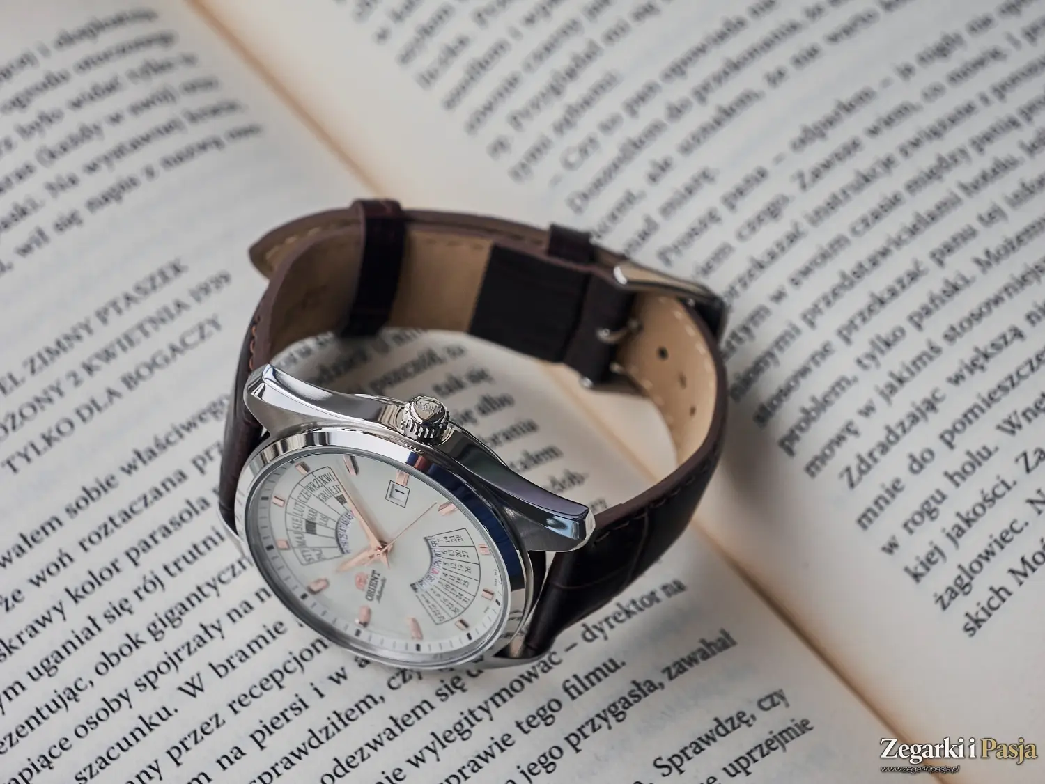 Recenzja: Orient Multi-Year Calendar Poland. Japoński zegarek z polskim kalendarzem!