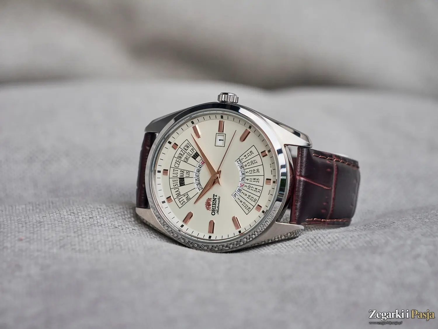 Recenzja: Orient Multi-Year Calendar Poland. Japoński zegarek z polskim kalendarzem!