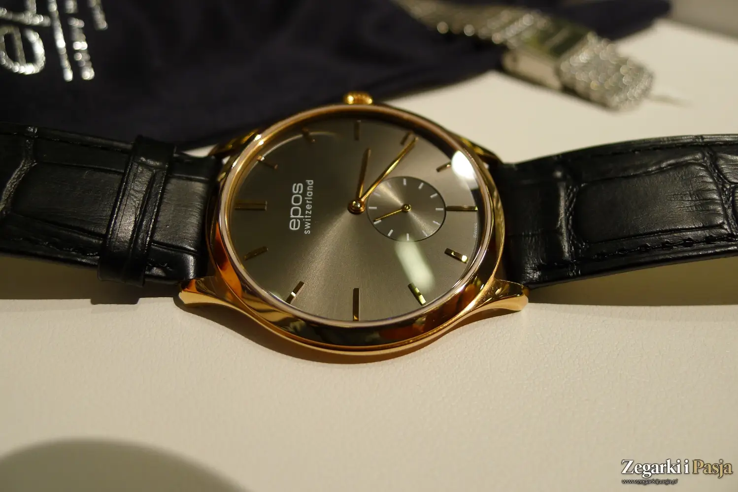 Epos Timeless 3408. Elegancki, ultra cienki zegarek z manualnym naciągiem