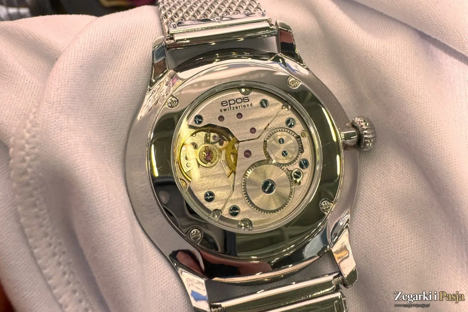 Epos Timeless 3408. Elegancki, ultra cienki zegarek z manualnym naciągiem