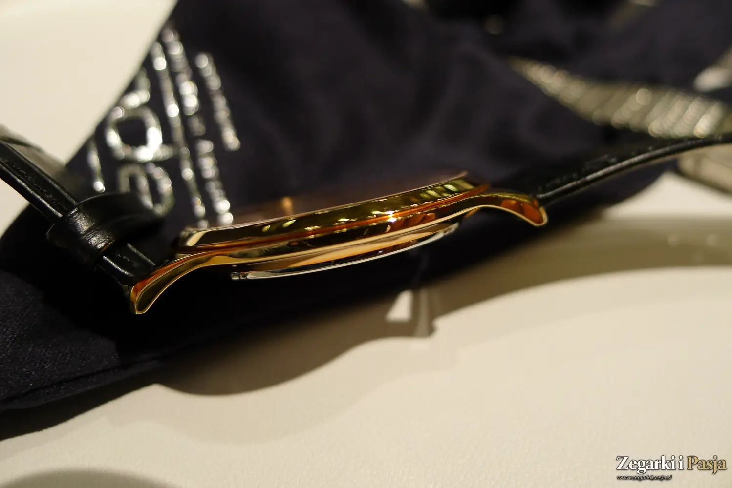 Epos Timeless 3408. Elegancki, ultra cienki zegarek z manualnym naciągiem