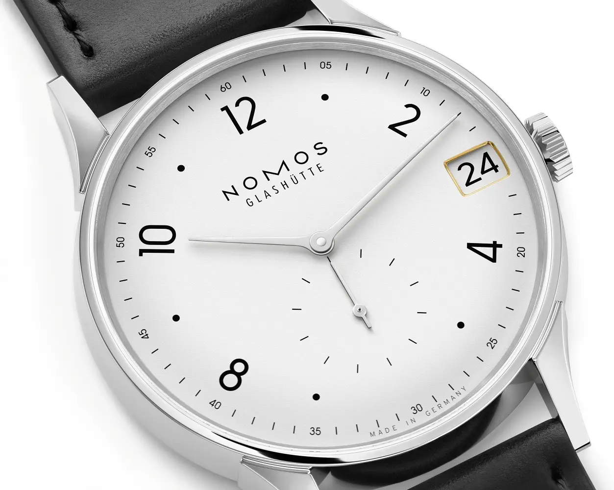 Nomos Minimatik 39 Date. Większa koperta zegarka i odświeżony wygląd tarczy