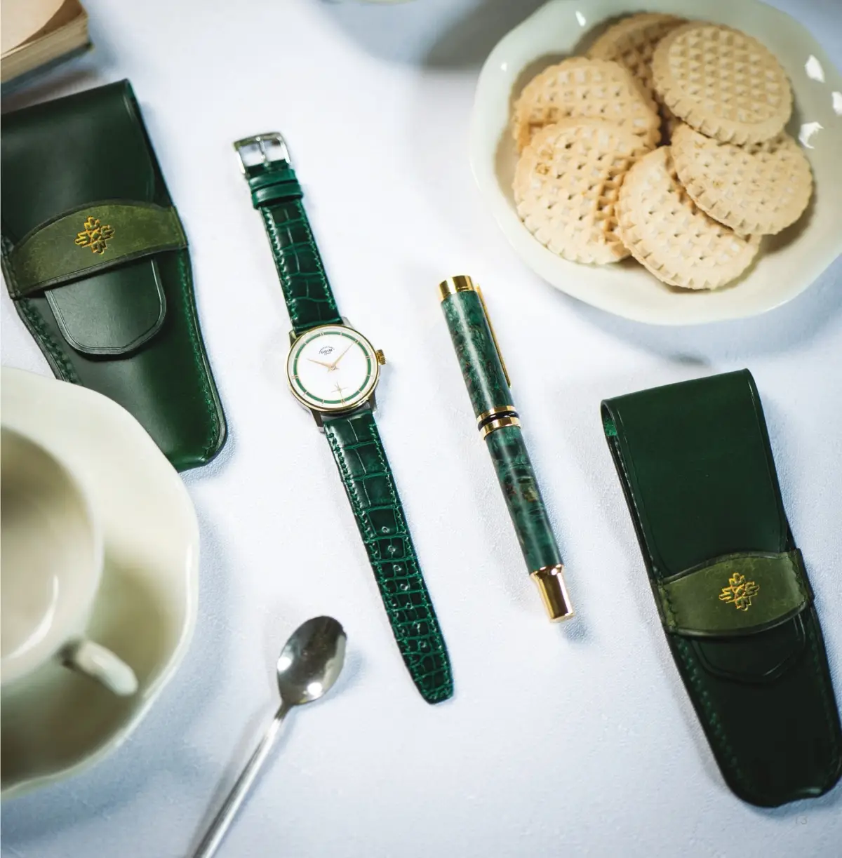 Prim Traktor 34 LE. Subtelny i elegancki zegarek z manualnym naciągiem