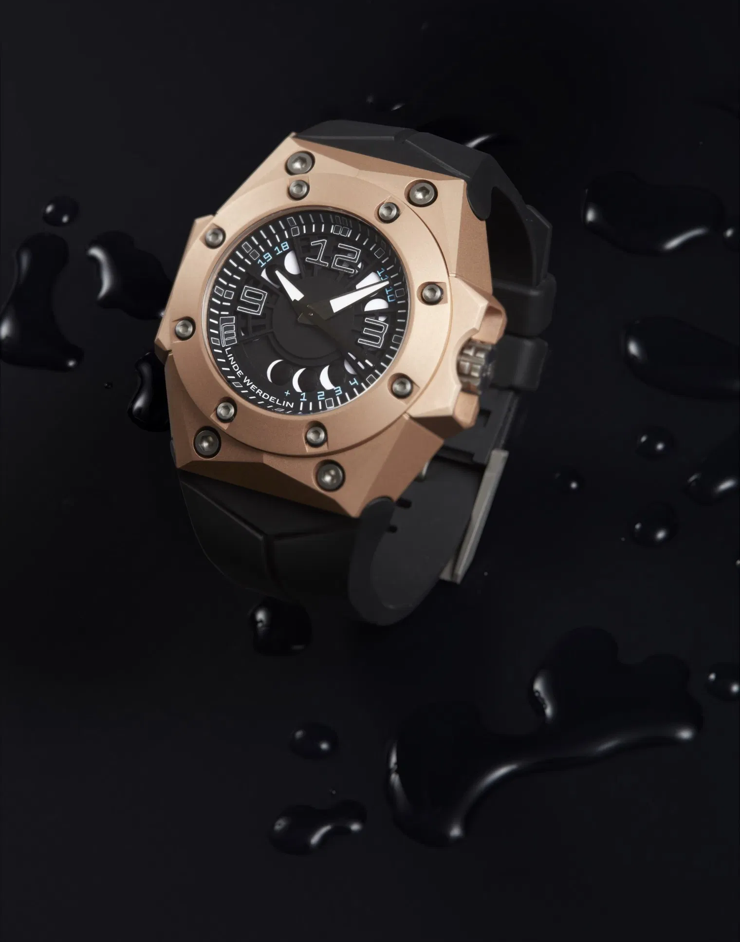 Linde Werdelin Oktopus Moon Gold Black Ink