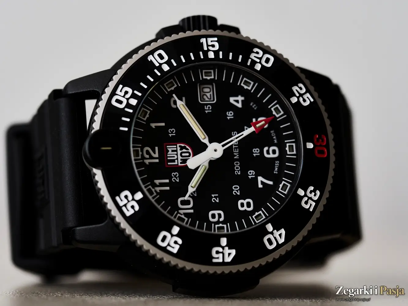 Recenzja: Luminox Navy SEAL Original 3001.H.SET