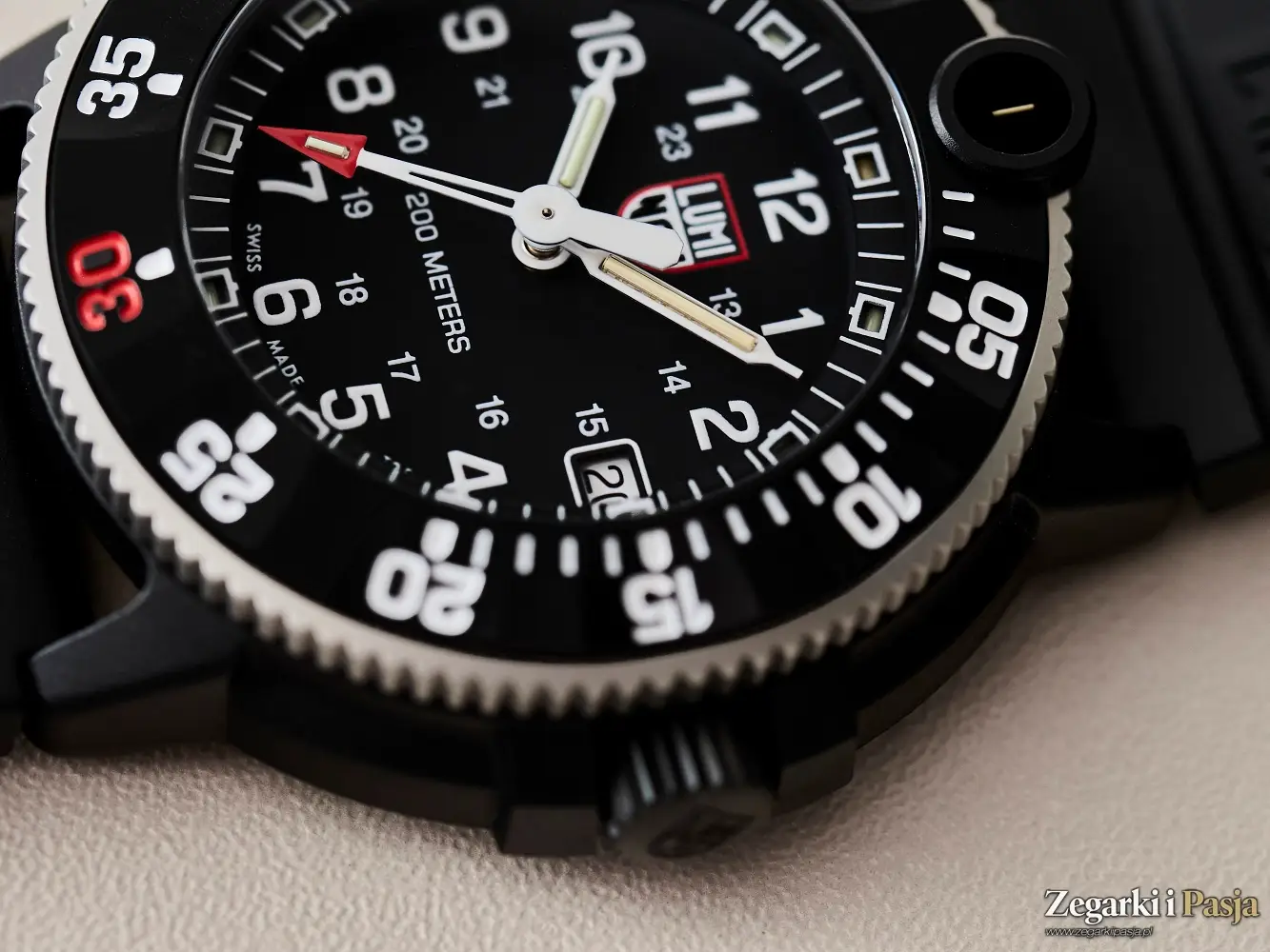 Recenzja: Luminox Navy SEAL Original 3001.H.SET