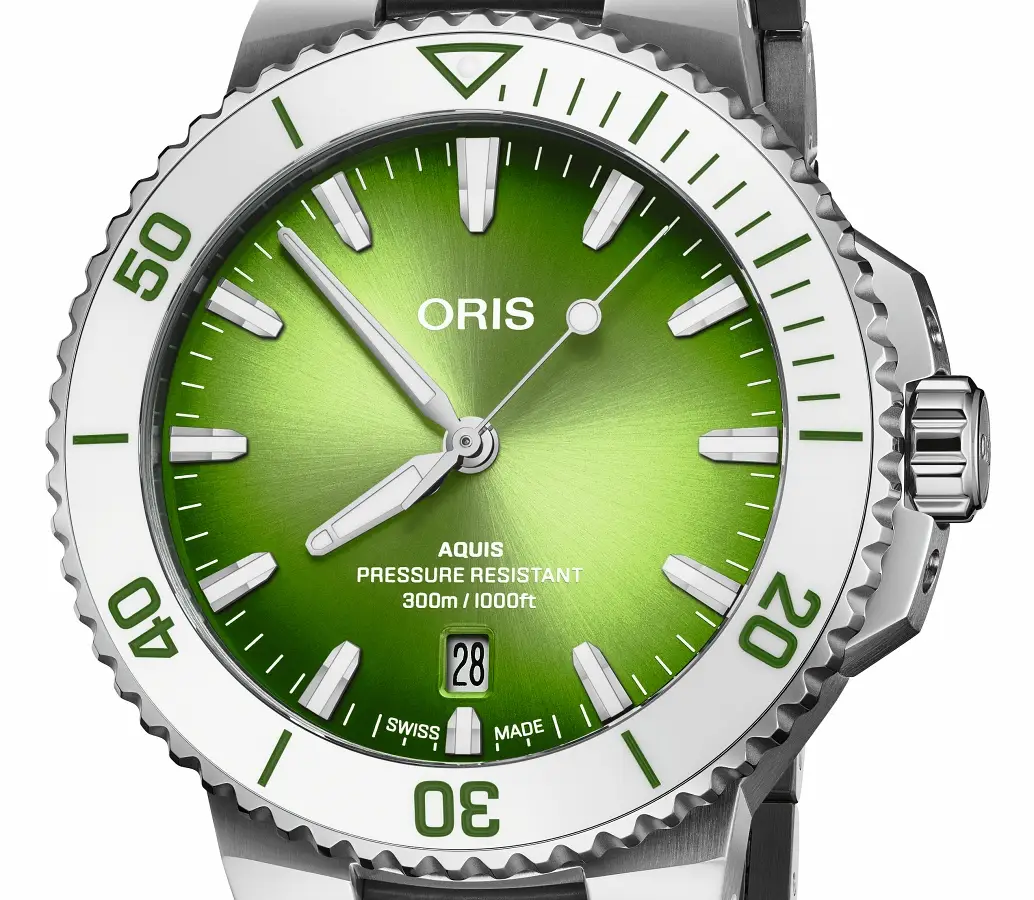 Oris Aquis Date 41.5 mm Taste of Summer