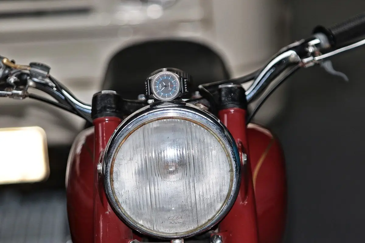 Zegarki wykonane w specjalnych edycjach na polski rynek. Część 1