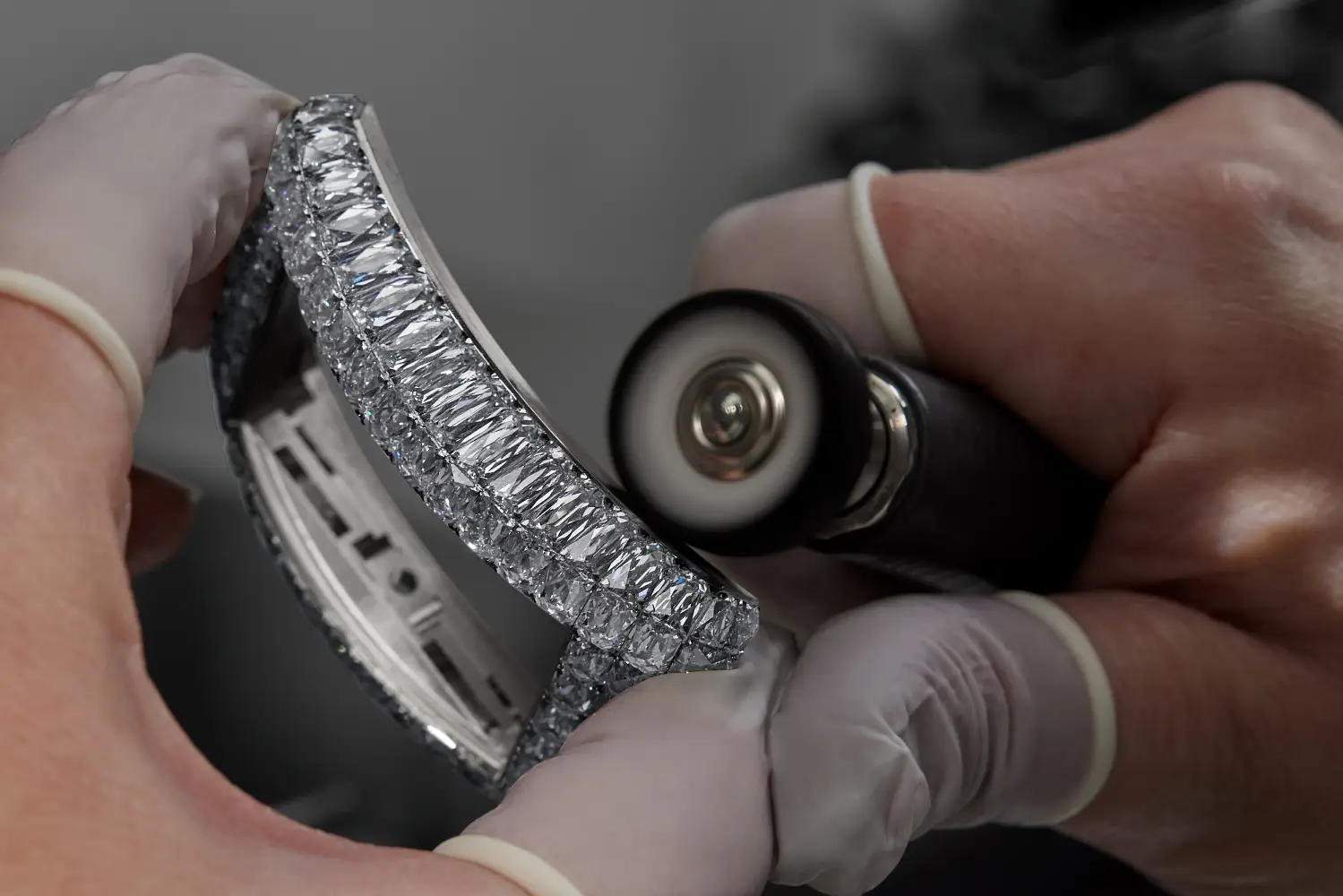 Nowy rodzaj szlifu diamentów i zegarek Jacob & Co. Billionaire Double Tourbillon Angle Cut