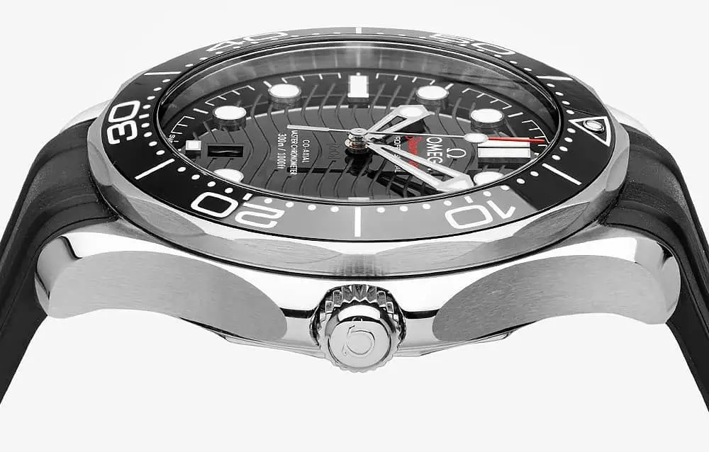 Premiera filmu „Fuze” i Aaron Taylor-Johnson z Omegą Seamaster na nadgarstku 