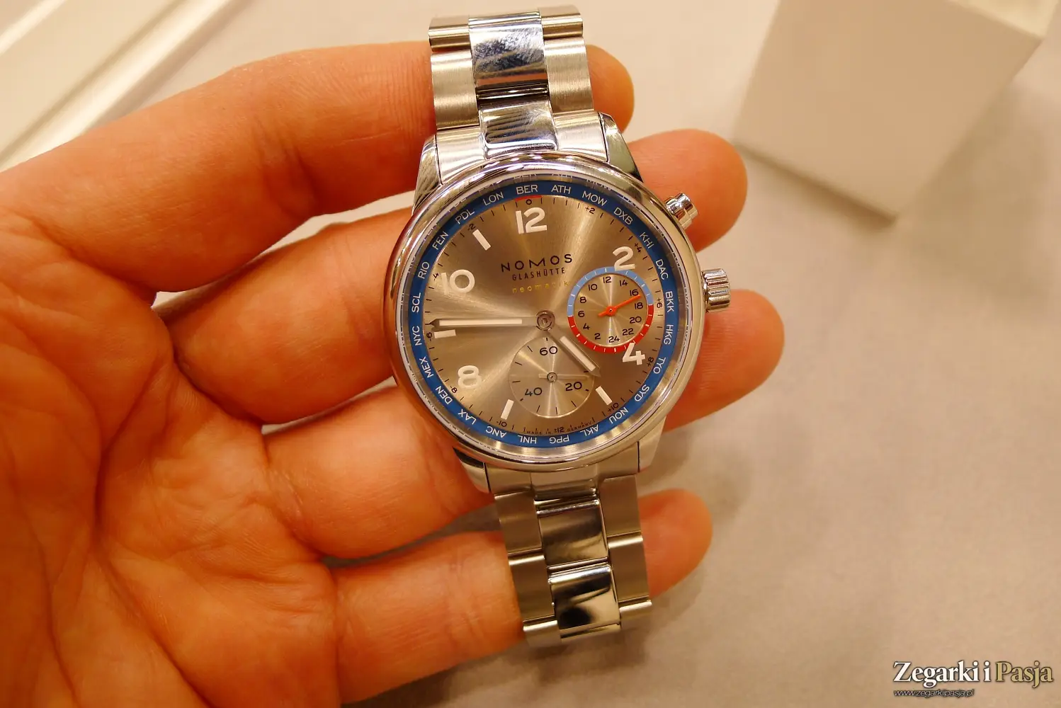 Nagroda iF Design Award 2026 dla Nomos Club Sport neomatik Worldtimer