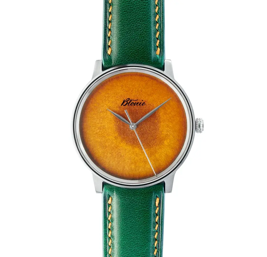 Wywiad z Bartkiem Mejorem o fascynacji porcelaną, jej podwójnej naturze i tworzeniu porcelanowych tarcz zegarków