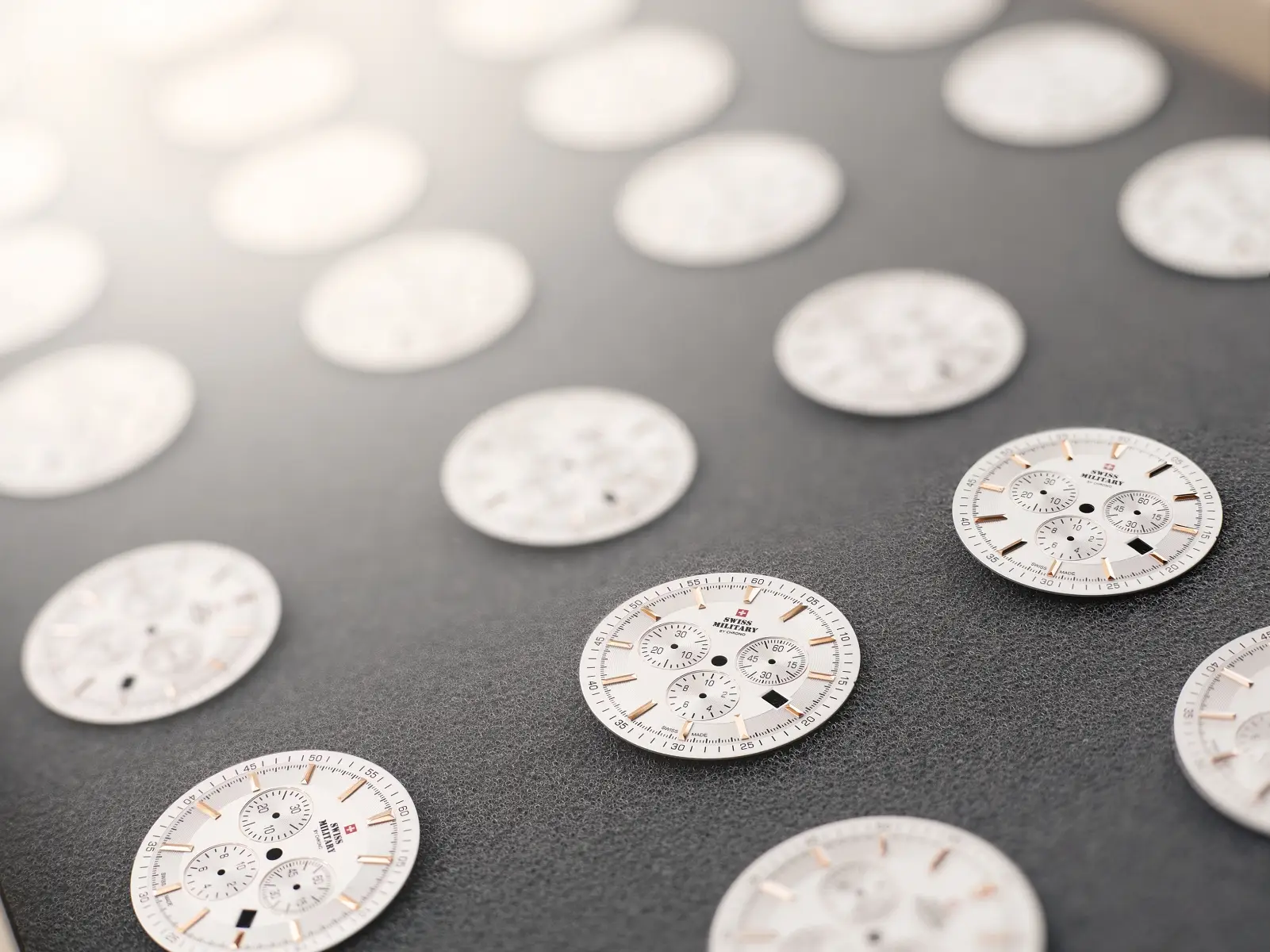 Historia marki Swiss Military i jej zegarki. Niech rozpocznie się przygoda!