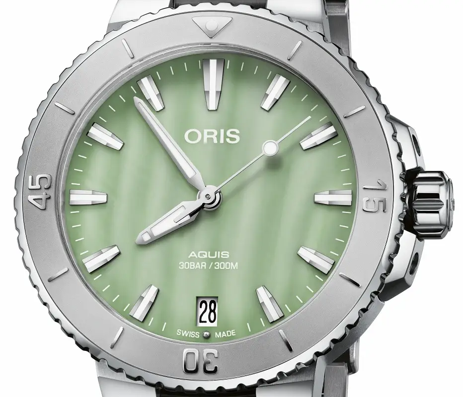 Oris Aquis Date 36.5 mm