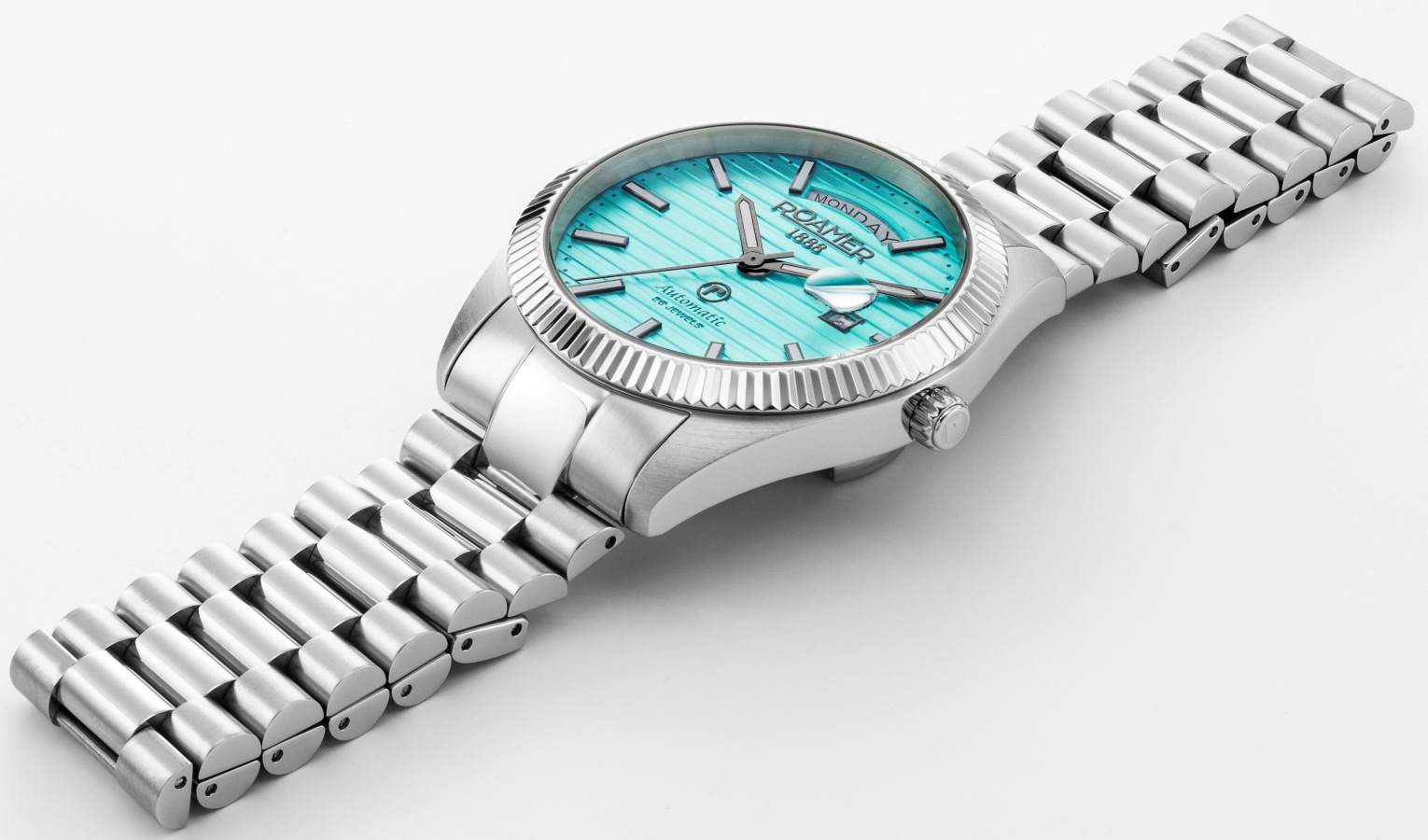 Nowa kolekcja zegarków Roamer z tarczami w świeżym kolorze Sky Blue!