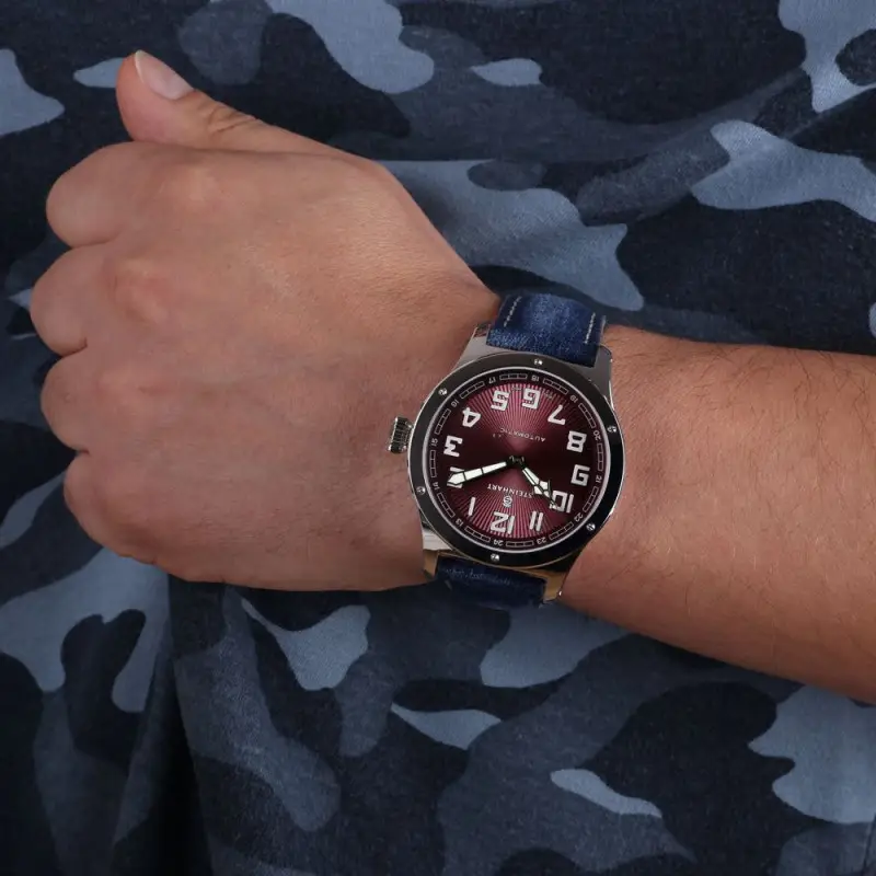STEINHART Military 47 Automatic (red, green, blue)