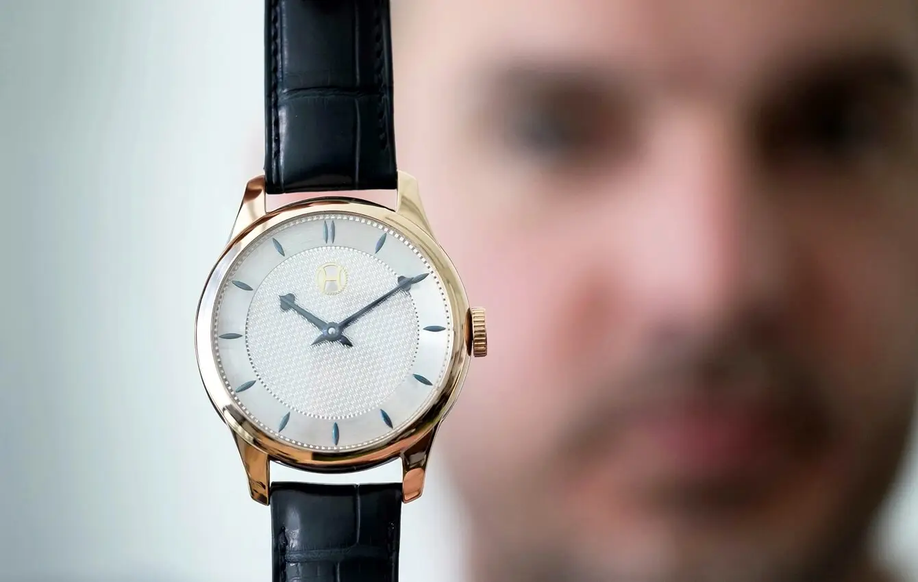 HULSMAN Marie-Elise. Pierwszy zegarek naręczny w pełni wykonany w Holandii!