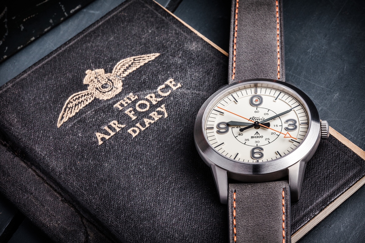 Błonie BH300 - zegarek w hołdzie dla polskich lotników dywizjonu bombowego