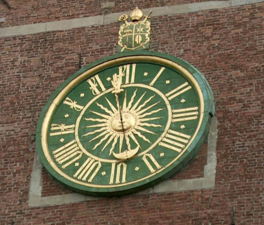 Zegar w Krakowie - Kościół Katedralny na Wawelu 