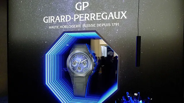 Prezentujemy: Girard-Perregaux – trio z kolekcji Laureato Absolute (SIHH 2019, zdjęcia live)