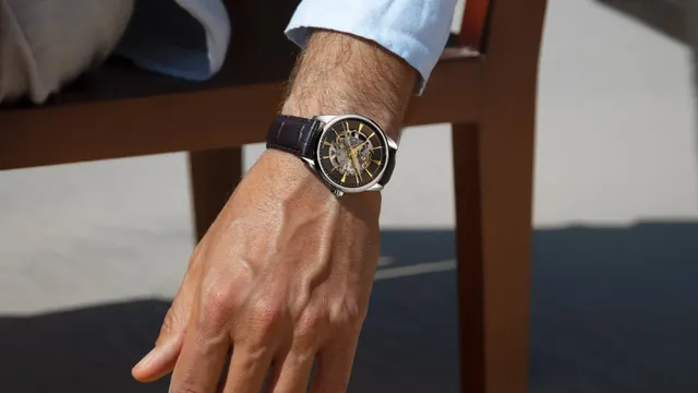 Certina DS-1 Skeleton. Elegancja i minimalizm, ale także sporo do oglądania